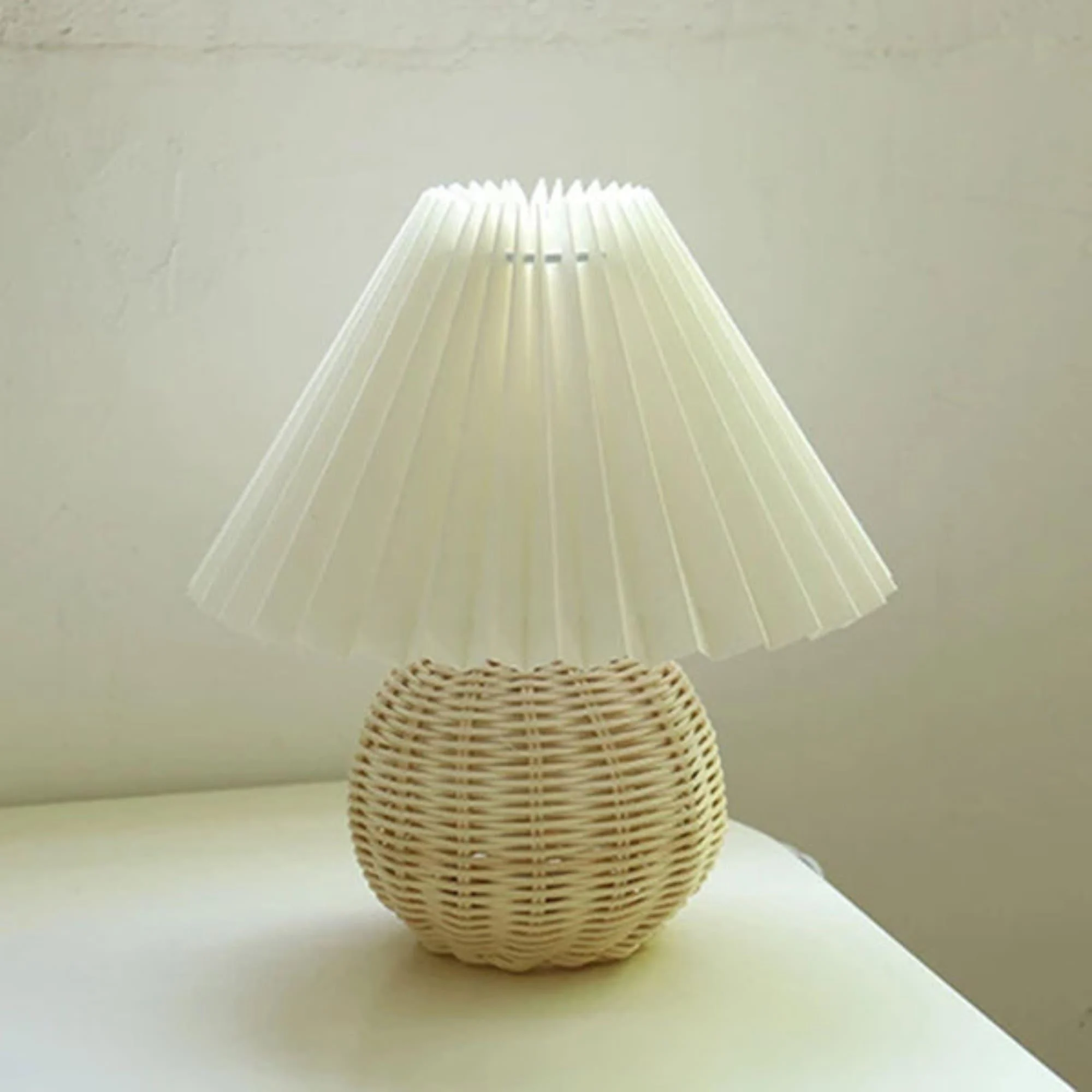 antikfalten-tischlampe-vintage-klassisch-faltenschirm-warmbeleuchtung-elegant-xlumina_13 Antikfalten Tischlampe Vintage Klassisch Faltenschirm Warmbeleuchtung Elegant Xlumina 13