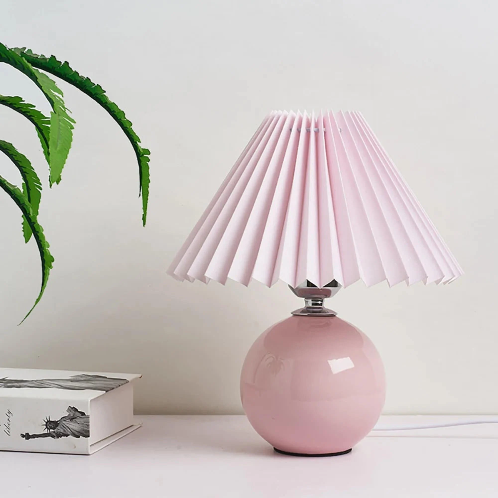 antikfalten-tischlampe-vintage-klassisch-faltenschirm-warmbeleuchtung-elegant-xlumina_2 Antikfalten Tischlampe Vintage Klassisch Faltenschirm Warmbeleuchtung Elegant Xlumina 2