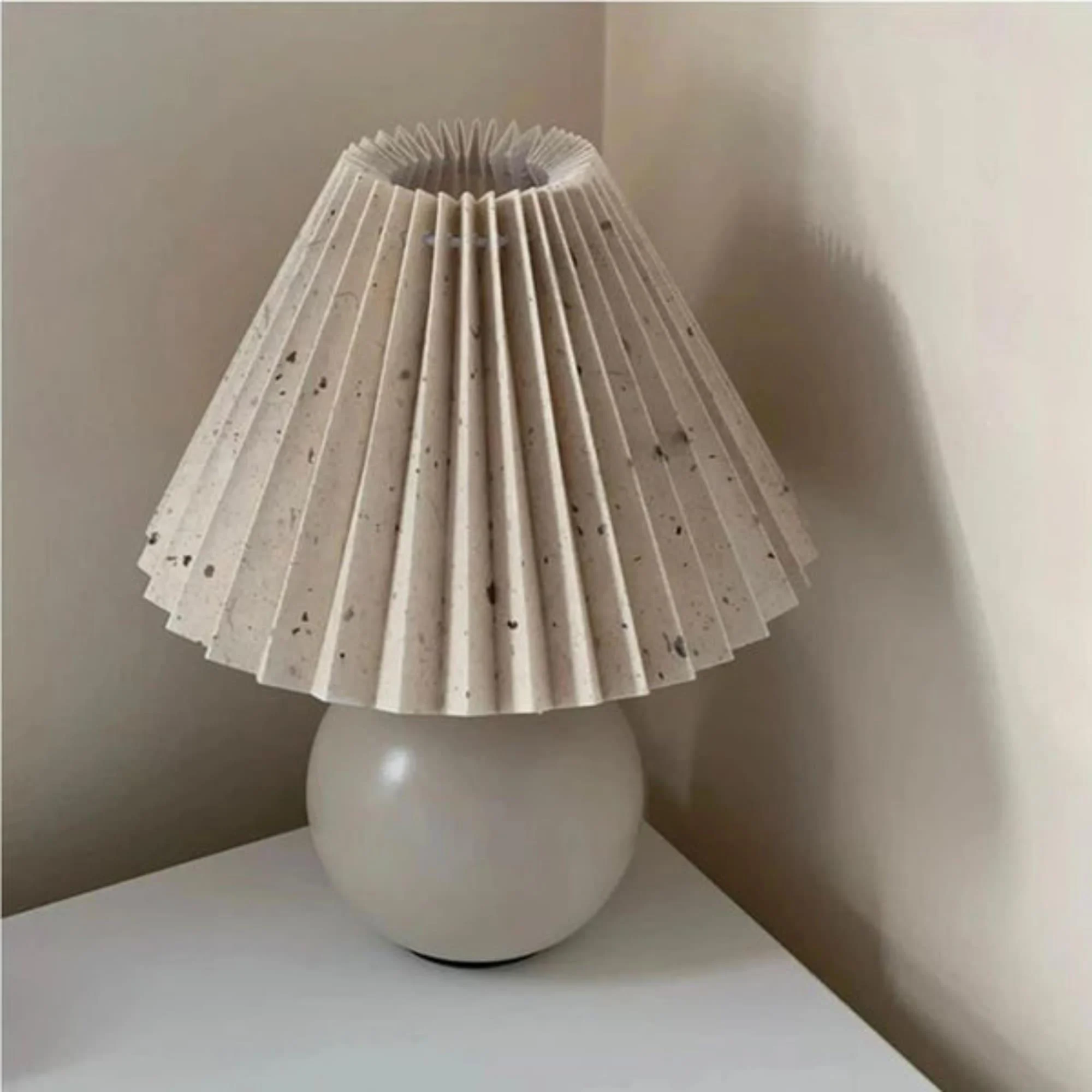 antikfalten-tischlampe-vintage-klassisch-faltenschirm-warmbeleuchtung-elegant-xlumina_8 Antikfalten Tischlampe Vintage Klassisch Faltenschirm Warmbeleuchtung Elegant Xlumina 8