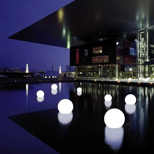 attractive-ball-outdoor-lighting-indirect-lighting-for-the-garden-3-647076307 Attractive Ball Outdoor Lighting Indirect Lighting For The Garden 3 647076307