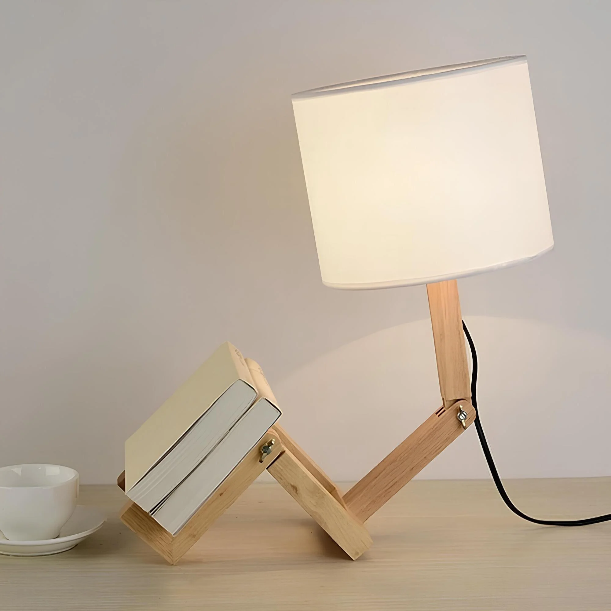 cyborgglanz-tischlampe-futuristisches-design-einstellbare-beleuchtung-xlumina_4 Cyborgglanz Tischlampe Futuristisches Design Einstellbare Beleuchtung Xlumina 4