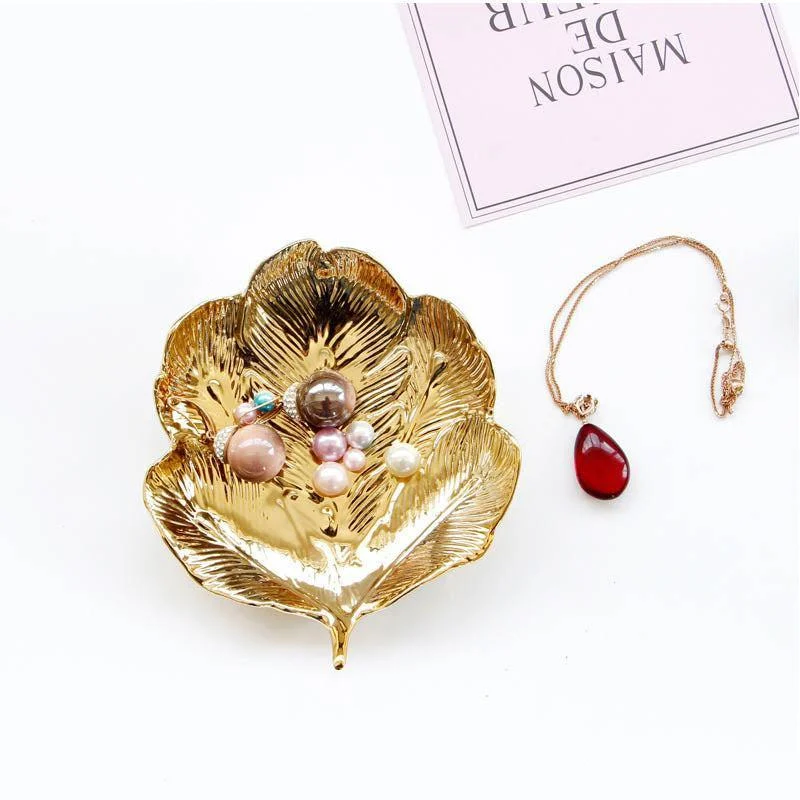 Fruitjewelrytraygold02 6096e44e E934 485e 94bd A6e1a5971d0a