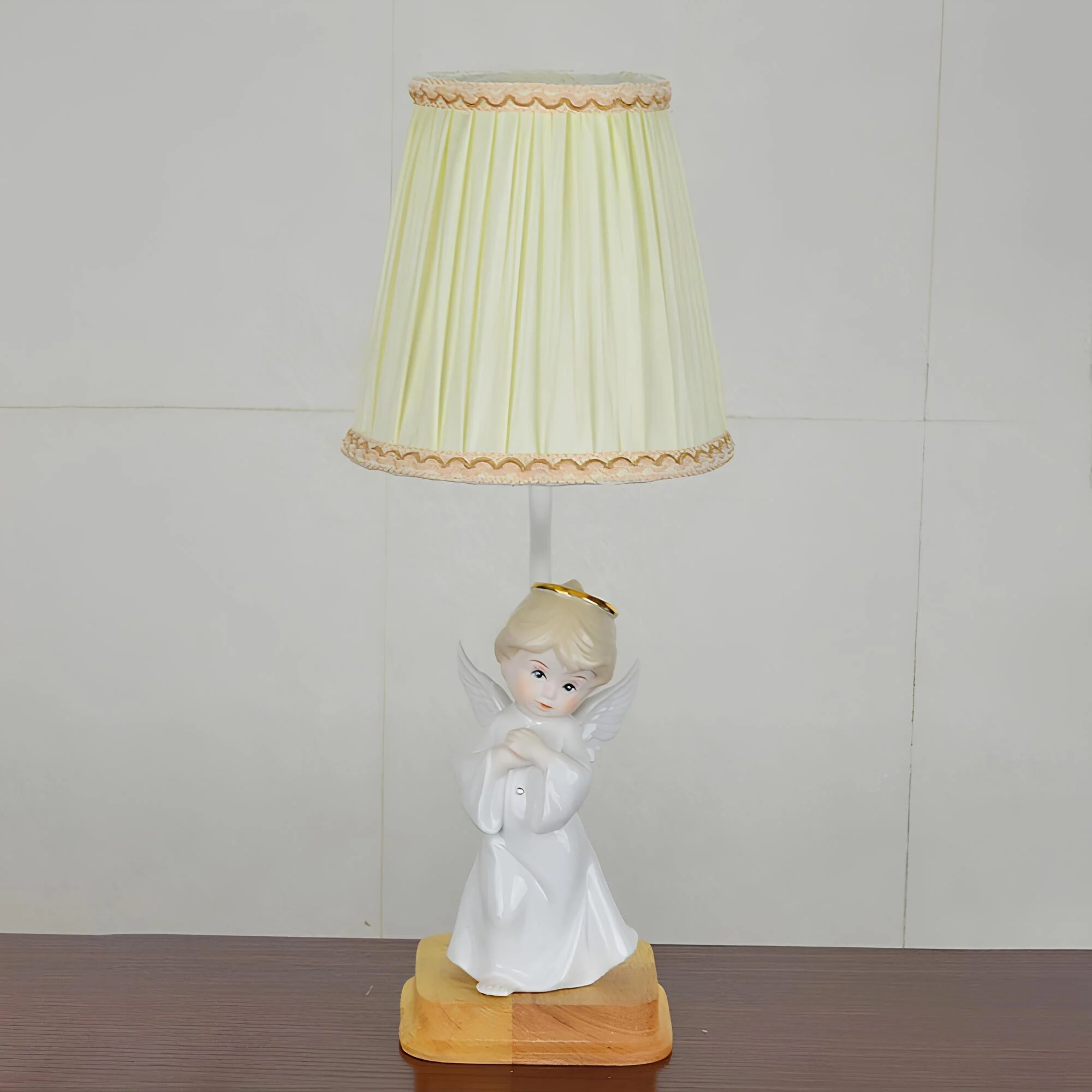 glowangel-nachttischlampe-mit-engelsdekor-warmes-licht-schlafzimmerlampe-xlumina_2 Glowangel Nachttischlampe Mit Engelsdekor Warmes Licht Schlafzimmerlampe Xlumina 2