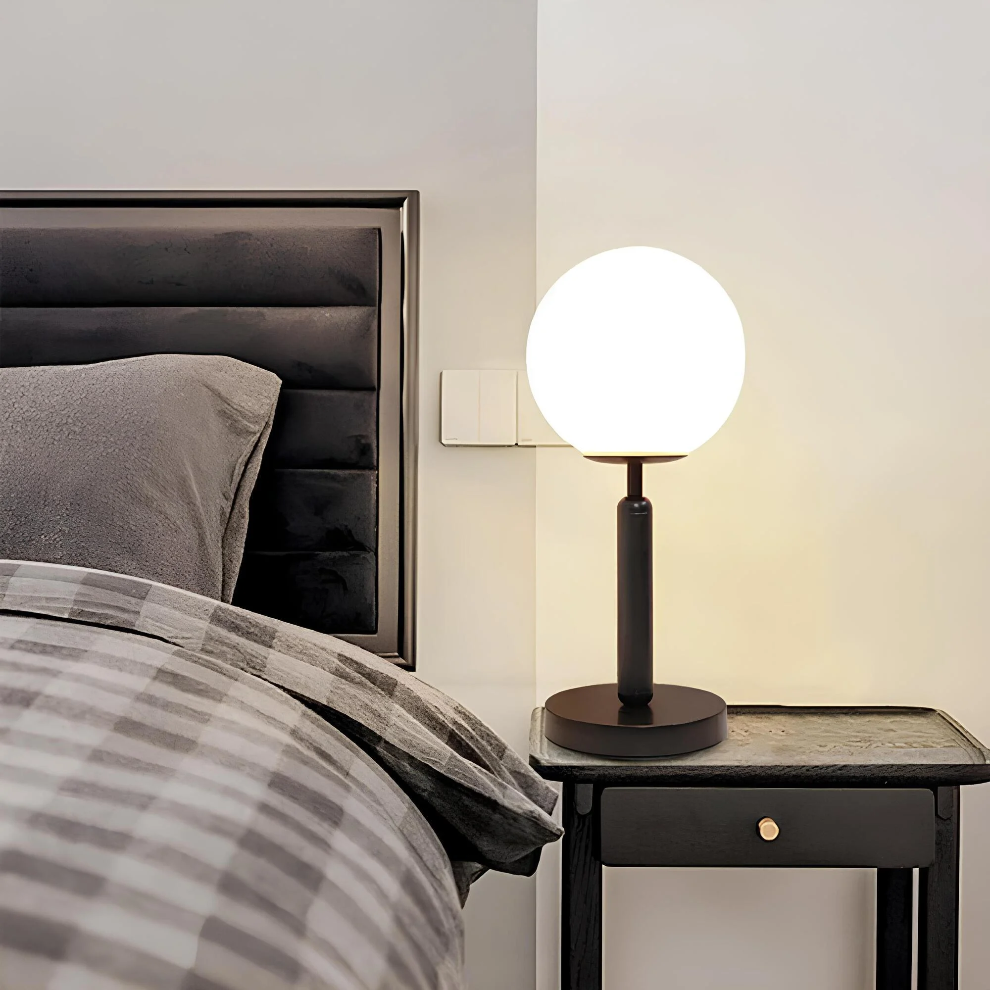 led-glas-kugelTischlampe-messing-optik-20cm-25cm-30cm-warmweiss-klar-rauchglas-xLumina_4 Led Glas Kugeltischlampe Messing Optik 20cm 25cm 30cm Warmweiss Klar Rauchglas Xlumina 4