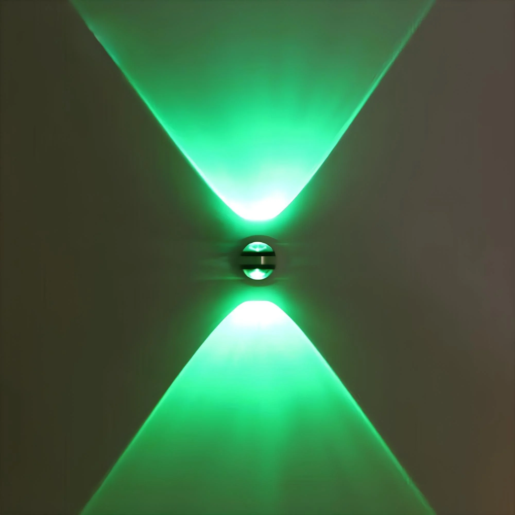 led-kristall-wandlampe-10W-warmweiss-elegant-design-installation-xLumina_4 Led Kristall Wandlampe 10w Warmweiss Elegant Design Installation Xlumina 4
