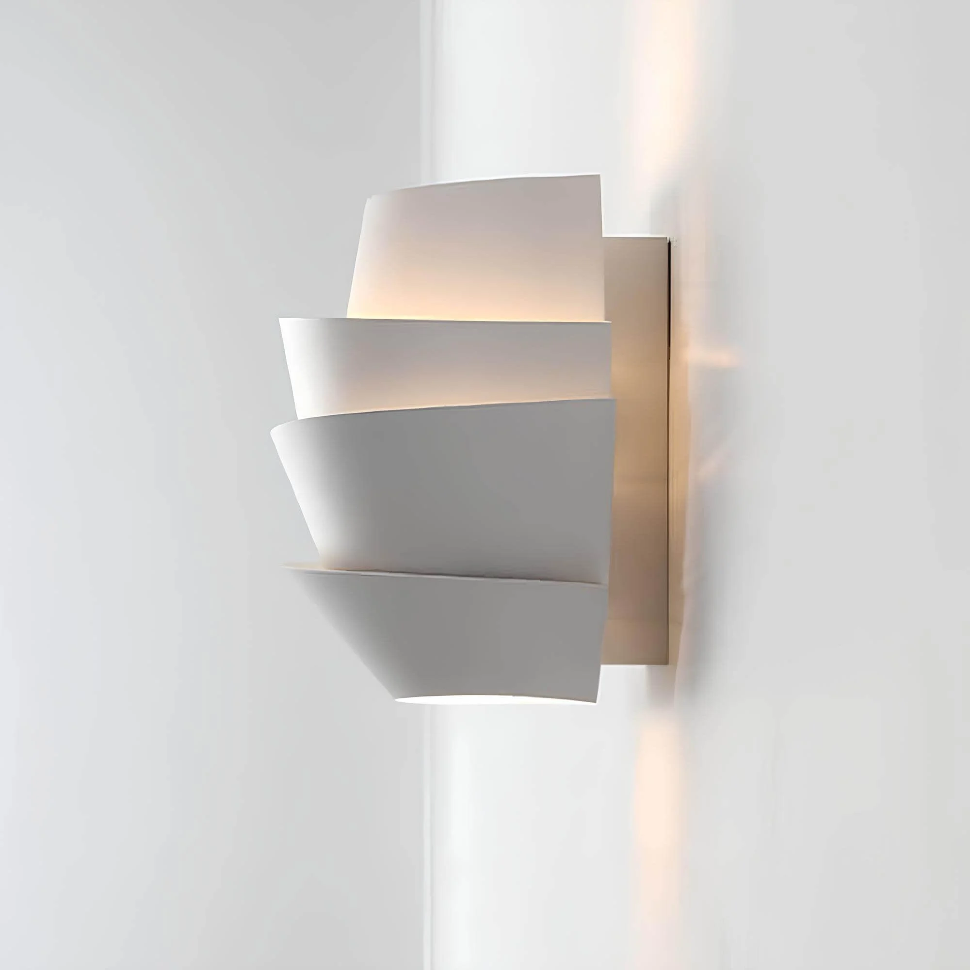 luminique-skandinavische-wandlampe-doppelte-lichtpunkte-eisen-modern-minimalistisch-xlumina_3 Luminique Skandinavische Wandlampe Doppelte Lichtpunkte Eisen Modern Minimalistisch Xlumina 3
