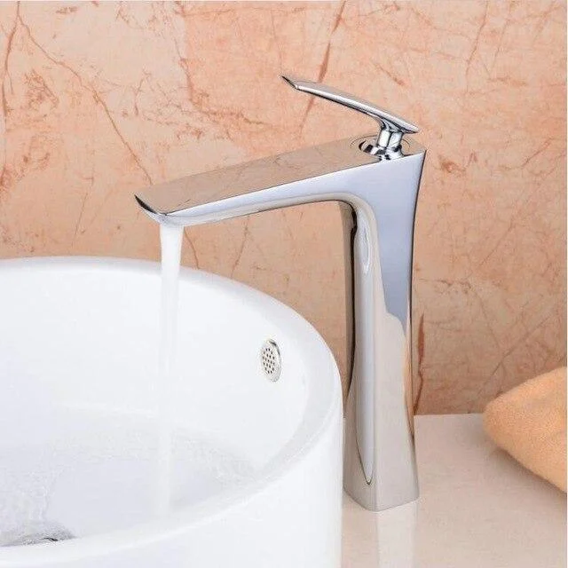 luxury-golden-finish-washroom-faucet-467573 Luxury Golden Finish Washroom Faucet 467573