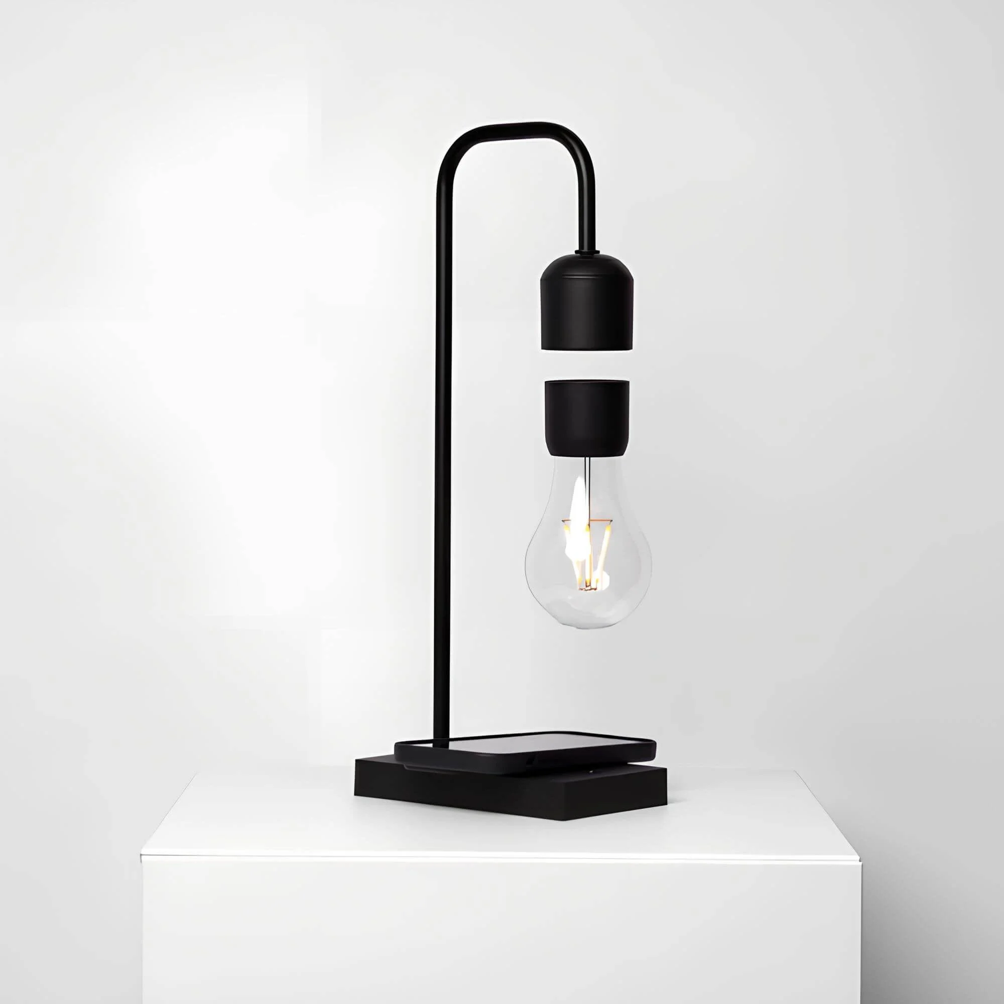 minimalist-levitating-led-lampe-mit-drahtloser-handy-ladefunktion-xlumina Minimalist Levitating Led Lampe Mit Drahtloser Handy Ladefunktion Xlumina