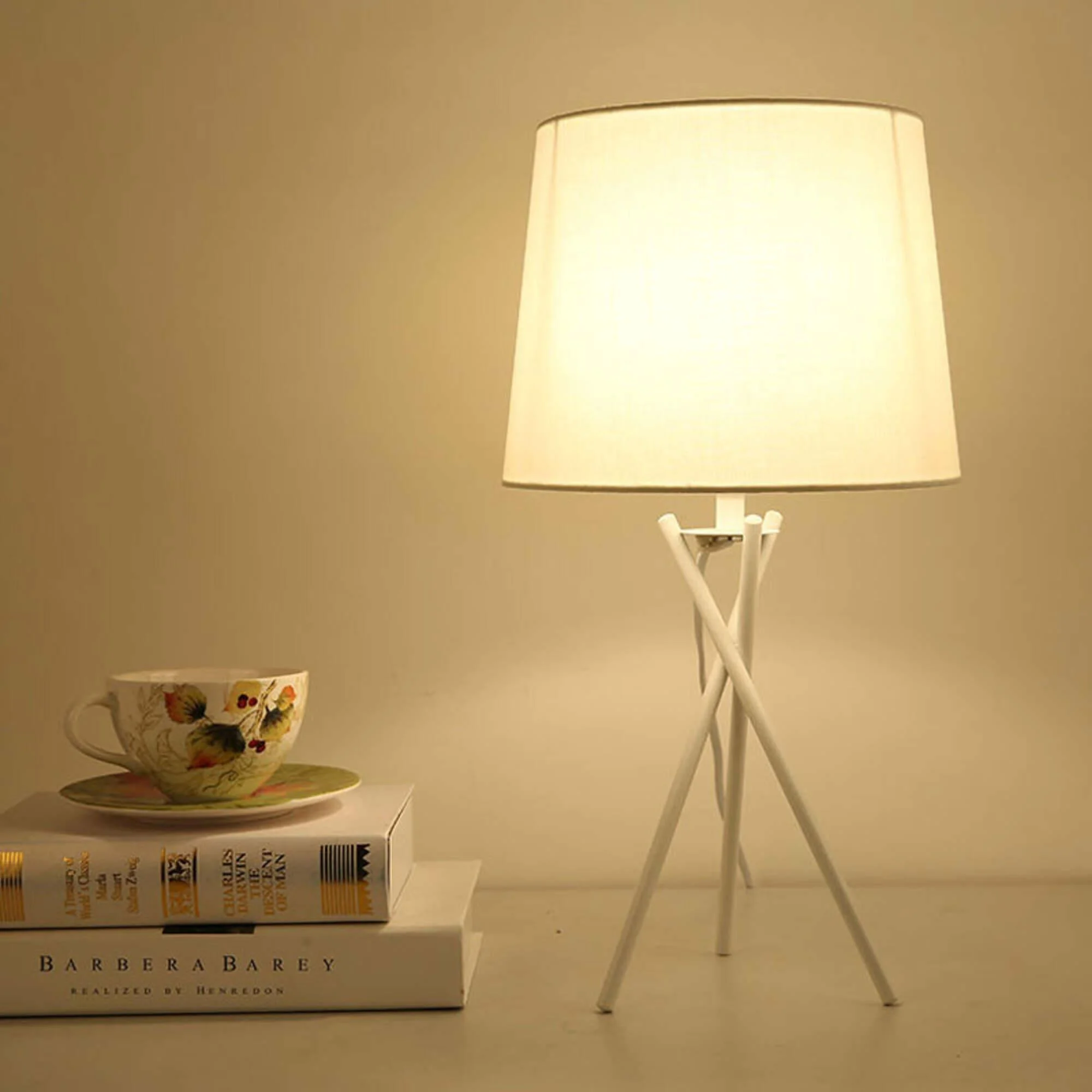 Minimalistische Tischlampe Mit Stoffschirm Modern Elegant Nachtlicht Xlumina 1