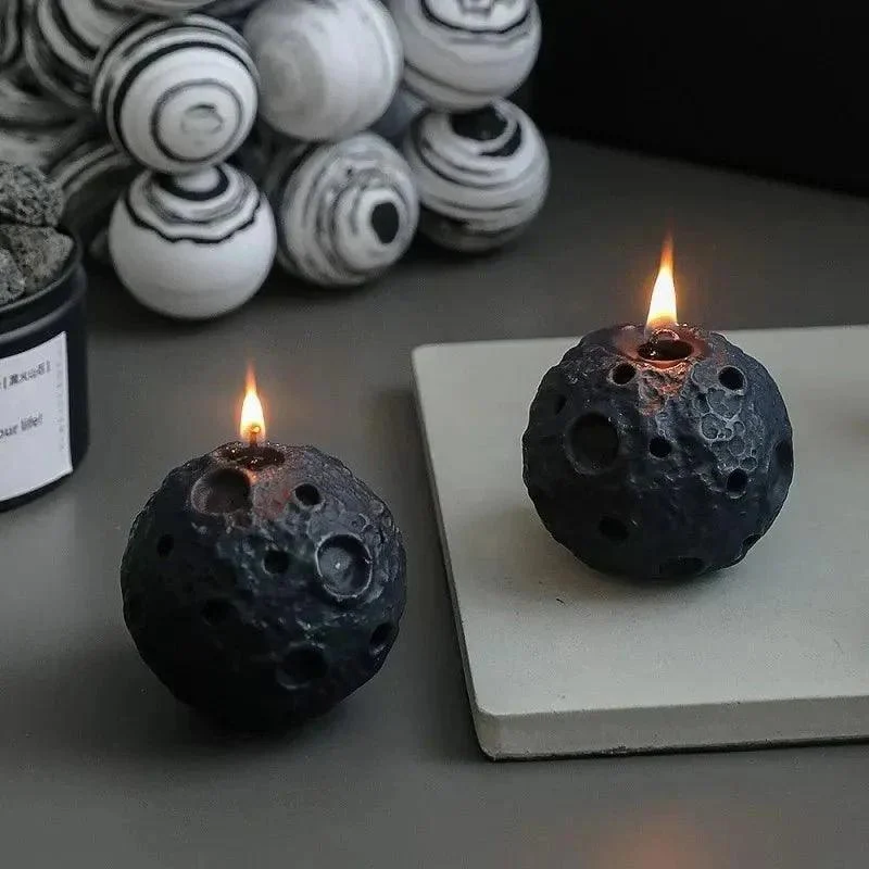 moon-meteor-inspired-scented-candles-474719 Moon Meteor Inspired Scented Candles 474719