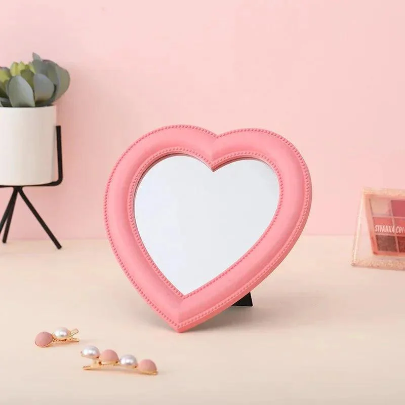 pastel-heart-shape-cosmetic-mirror-528119 Pastel Heart Shape Cosmetic Mirror 528119