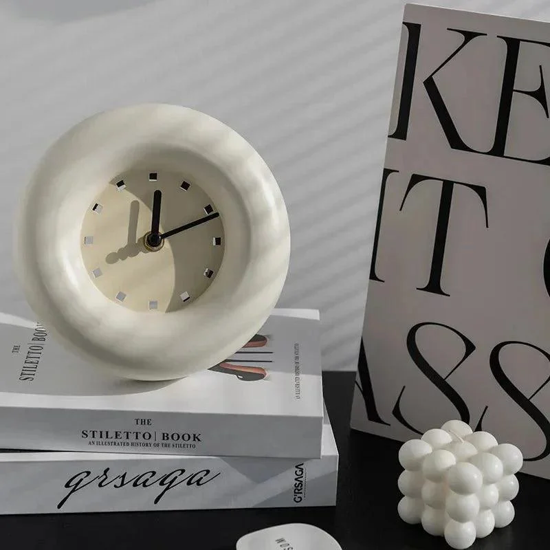 quirky-bubble-shape-clock-274756 Quirky Bubble Shape Clock 274756