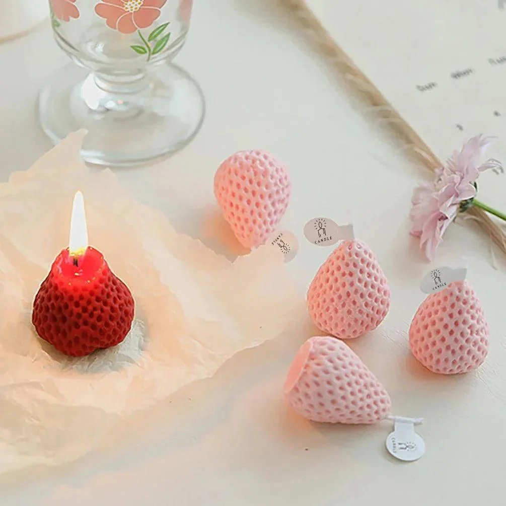strawberry-scented-aromatic-candle-477313 Strawberry Scented Aromatic Candle 477313