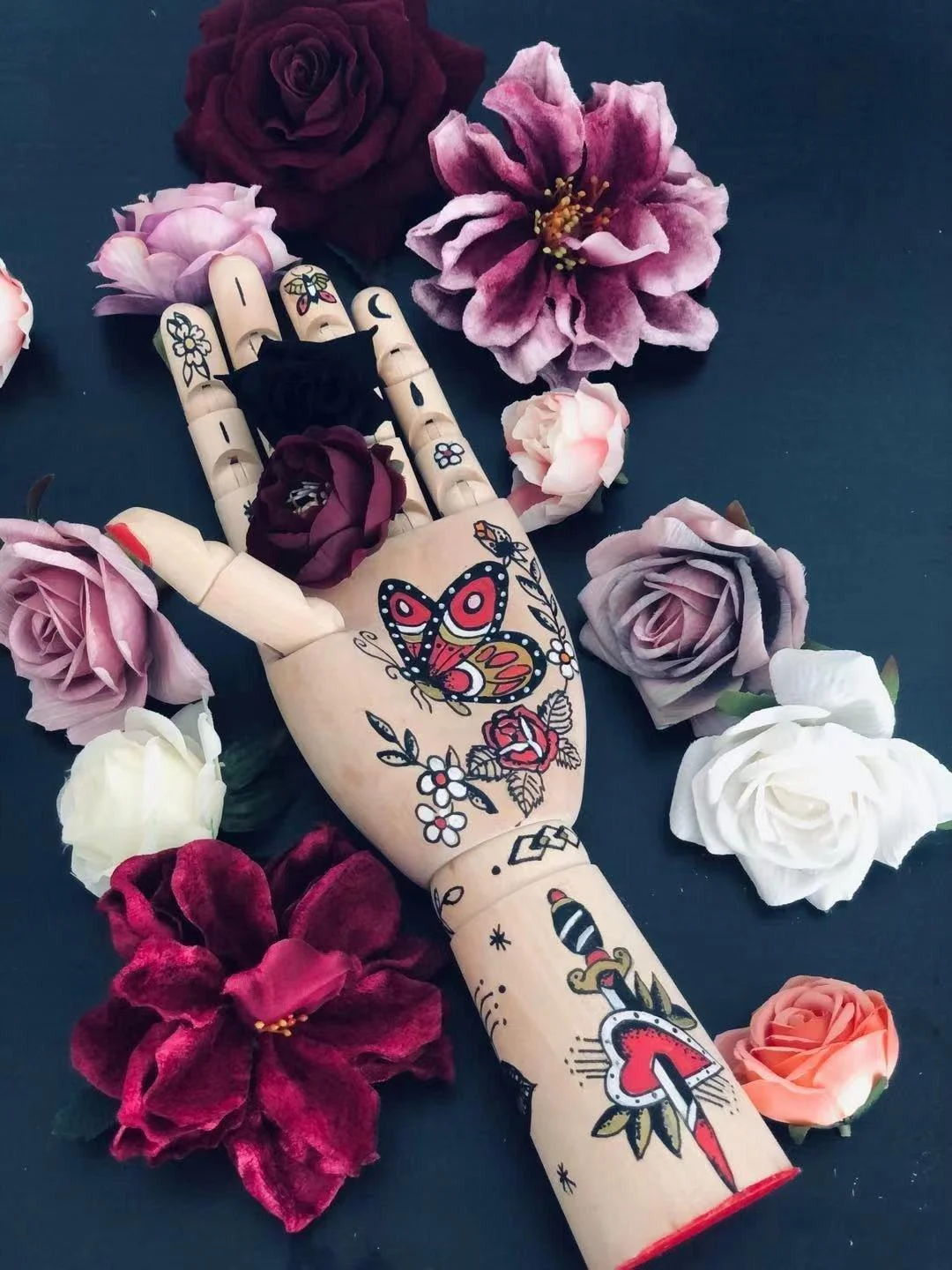 tattooed-mannequin-handsornamentalliving-simply-house-986604 Tattooed Mannequin Handsornamentalliving Simply House 986604