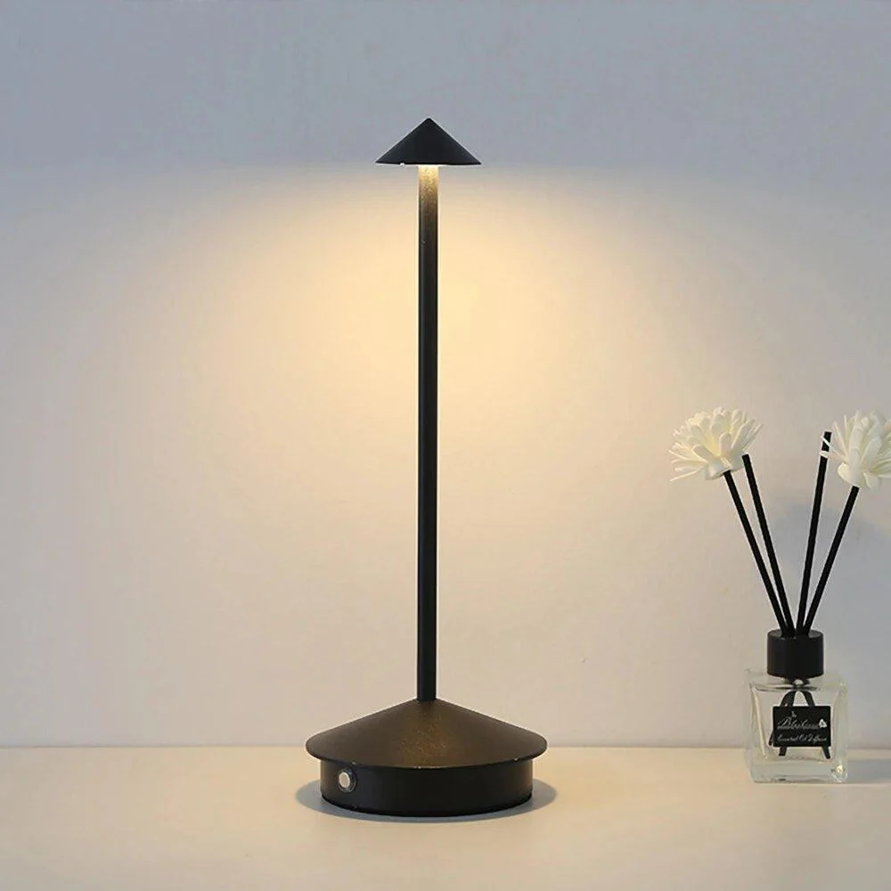 triangle-point-dimming-table-lamp-859386 Triangle Point Dimming Table Lamp 859386