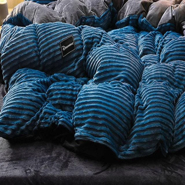 v-lake_blue__1181415728 V Lake Blue 1181415728