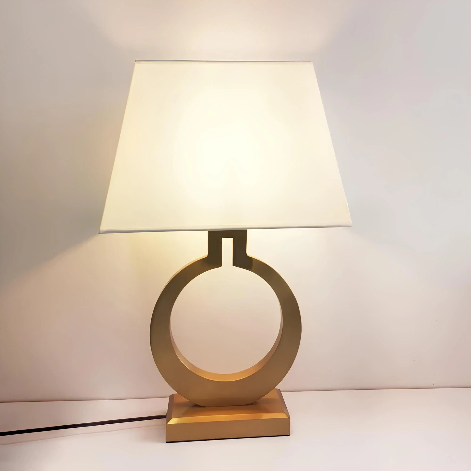 villaglow-moderne-villa-Tischlampe-luxusbeleuchtung-fuer-innen-und-aussenbereiche-schwarz-medium-xlumina_4 Villaglow Moderne Villa Tischlampe Luxusbeleuchtung Fuer Innen Und Aussenbereiche Schwarz Medium Xlumina 4