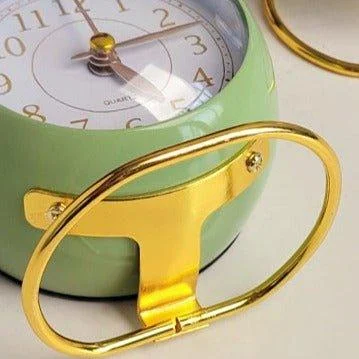 vintage-round-analog-clock-patchandbagel-866660 Vintage Round Analog Clock Patchandbagel 866660