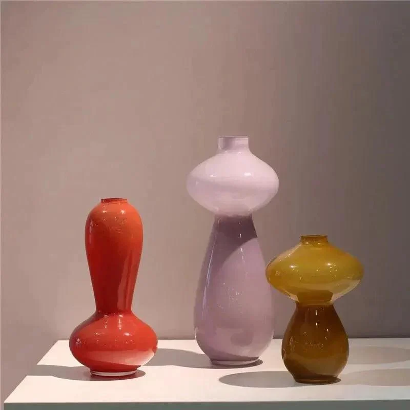 vintage-style-stained-glass-flower-vase-994811 Vintage Style Stained Glass Flower Vase 994811
